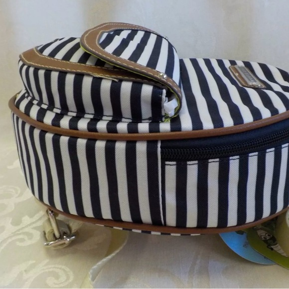 NWT Lilly bloom backpack - Picture 3 of 9